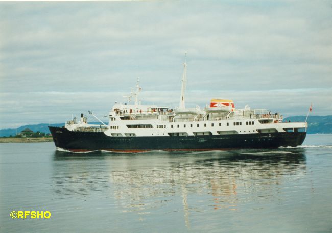 MS LOFOTEN verläßt Trondheim 08.07.1998