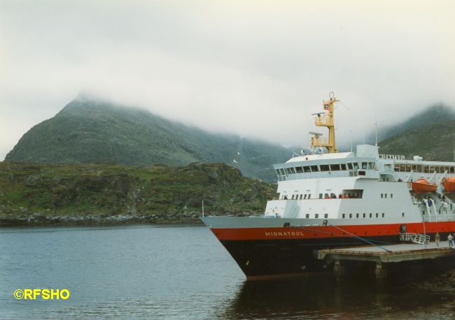 MS MIDNATSOL in Havøsund