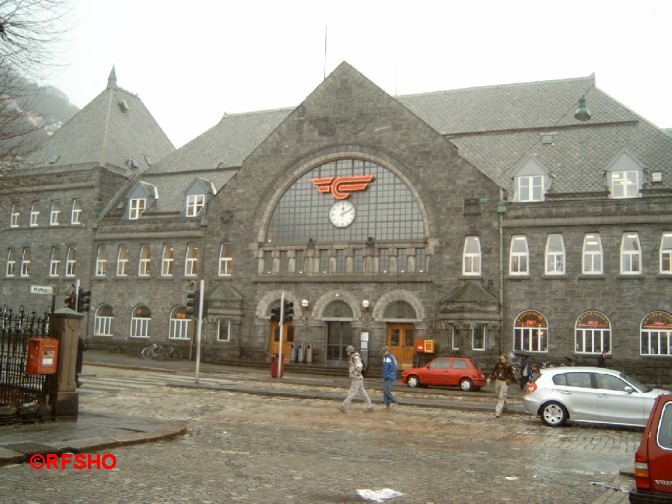 Bahnhof Bergen 03.04.2006 12:10 Uhr