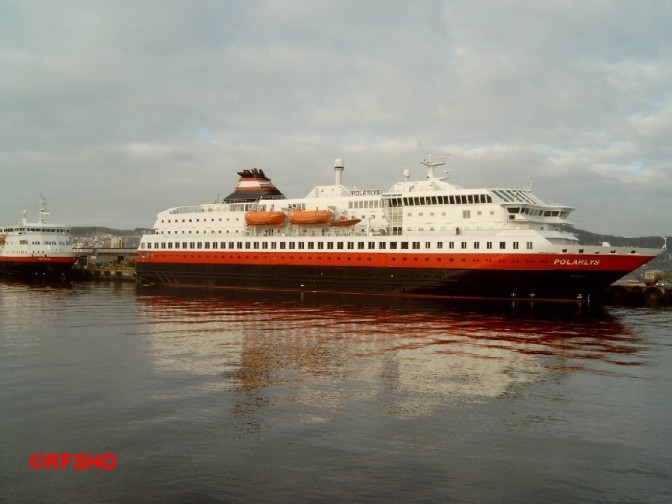 MS Polarlys in Trondheim 05.04.2006 08:42 Uhr