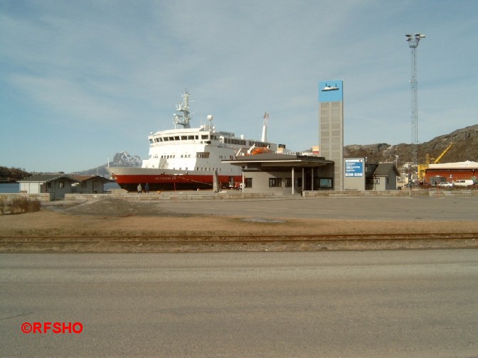 Bodø Hafen MS Vesterålen 06.04.2006 14:33 Uhr