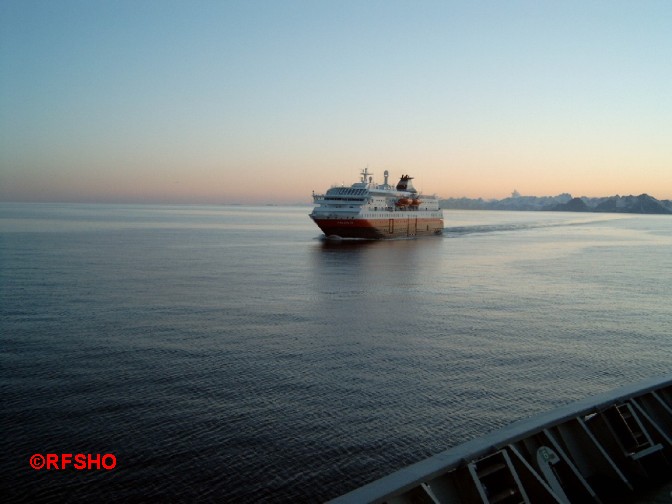 Schiffsbegegnung MS Polarlys 09.04.2006 20:31 Uhr