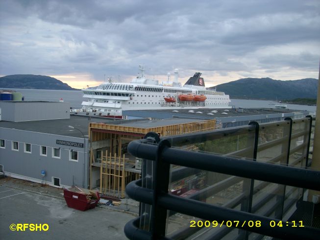 Hurtigrute MS KONG HARALD vom Hotelfenster