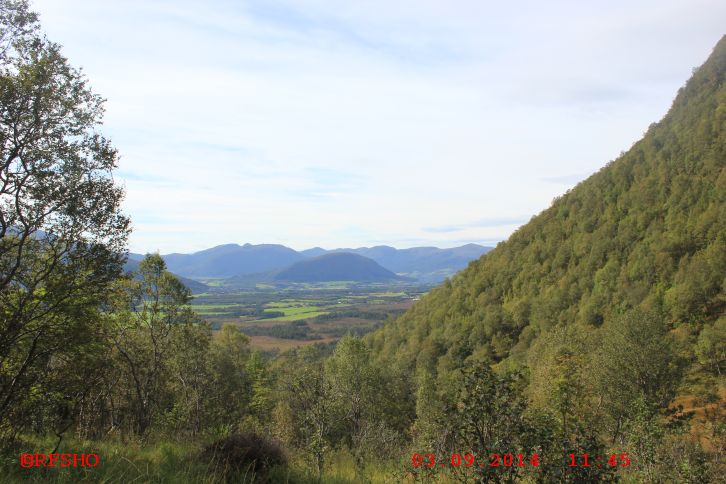 Wanderung zur Trollkyrkja