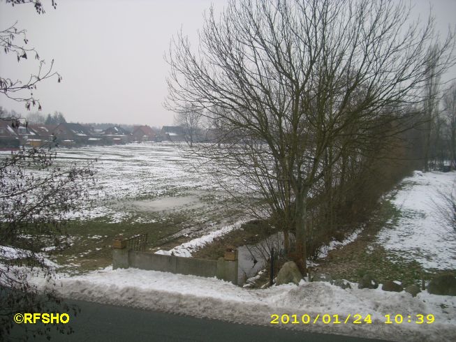 Ausblick vom Feuerwehrhaus, Dorfstrasse  (-10,5 ° C)