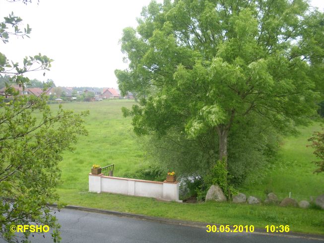 Blick vom Feuerwehrhaus Dorfstraße