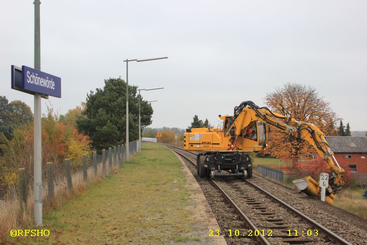 Gleisbauarbeiten − Bahnhof Schönewörde