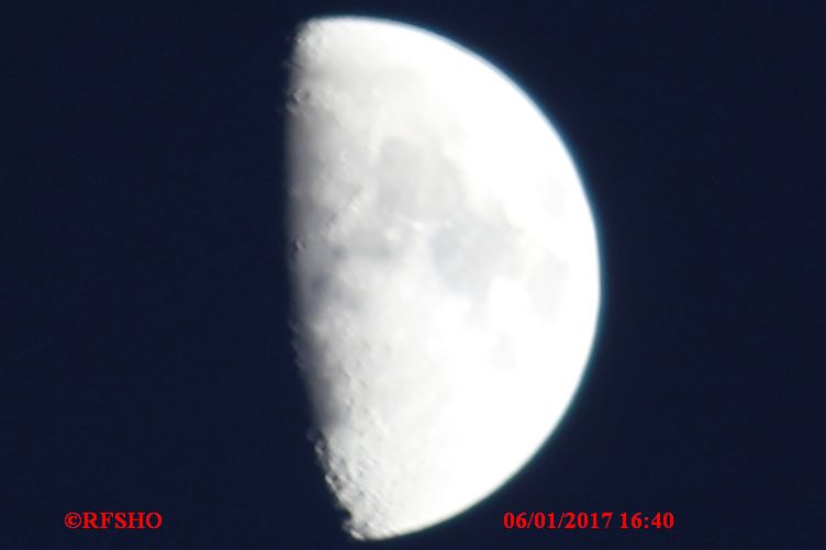 Ringstraße , Mond 61 % zunehmend (-7,0° C)