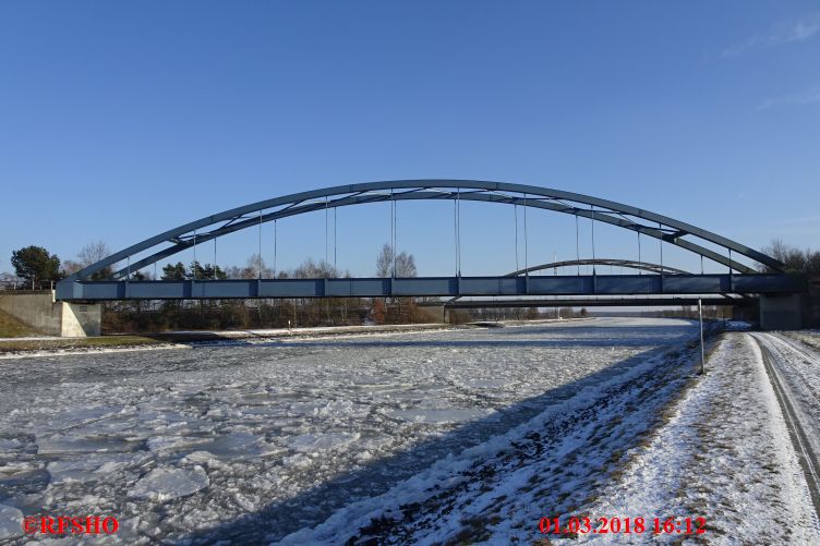 Elbe-Seitenkanal km 29, Eisenbahnbrücke Strecke BS − UE