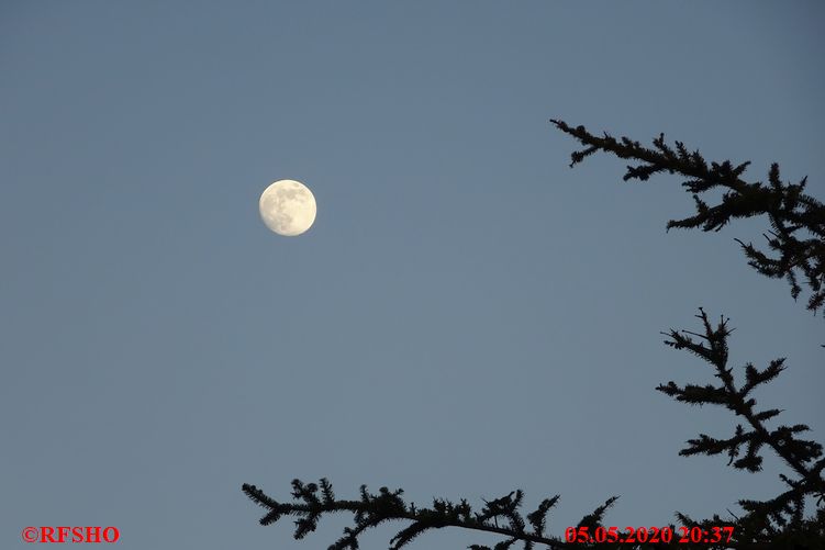 Ringstraße, Mond 80,4 % zunehmend