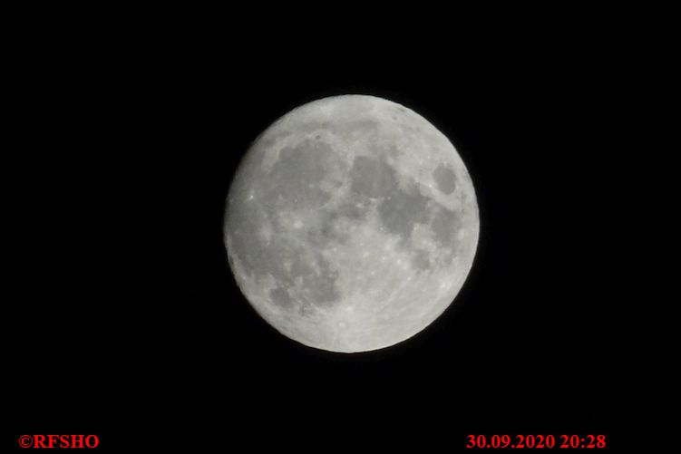 Ringstraße, Mond 92,1 % zunehmend