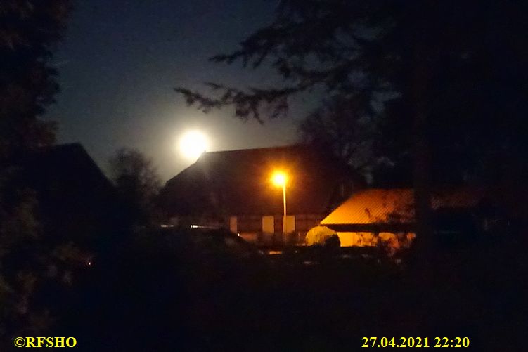 Ringstraße, Mond zunehmend