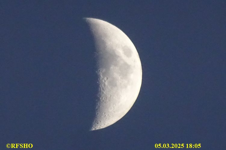 Ringstraße, Mond