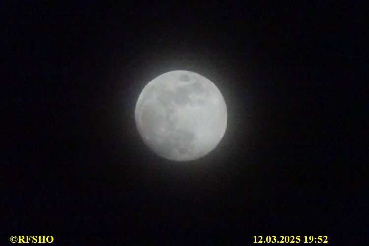 Ringstraße, Mond