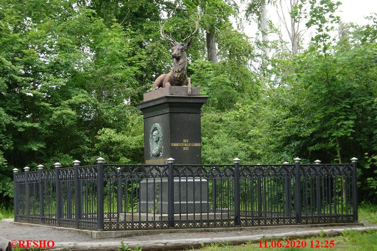 Thale, Wanderweg nach Treseburg, Pfeildenkmal