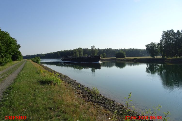 Marschstrecke  am Elbe-Seitenkanal