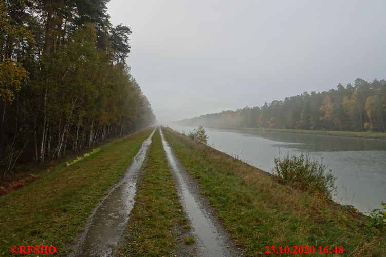 Marschstrecke  am Elbe-Seitenkanal