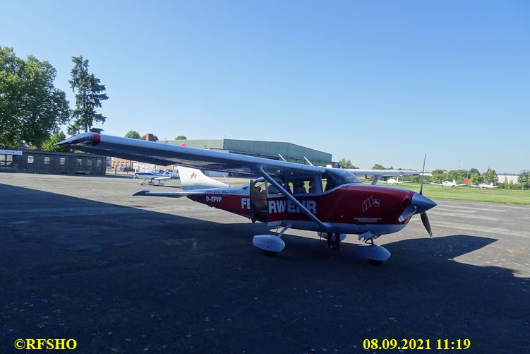 Cessna 206 D-EFVP am Flugplatz EDVM