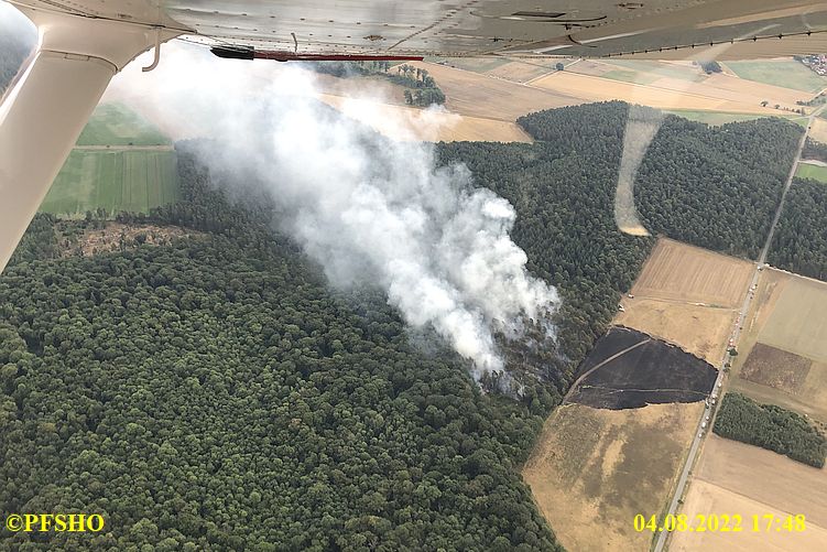 Waldbrand an der K5 zw. Scheppau und Lauingen