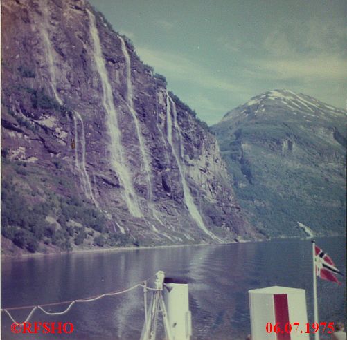 Fähre über den Geirangerfjord
