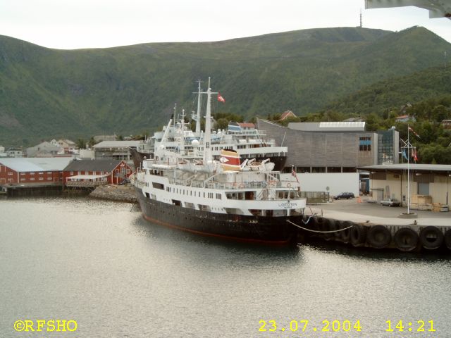 MS LOFOTEN in Stokmarknes