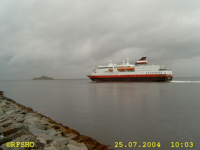 MS KONG HARALD verläßt Trondheim