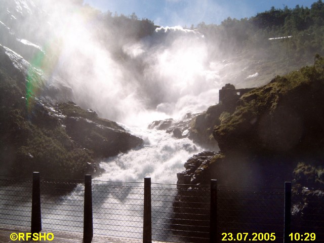 Kjosfossen