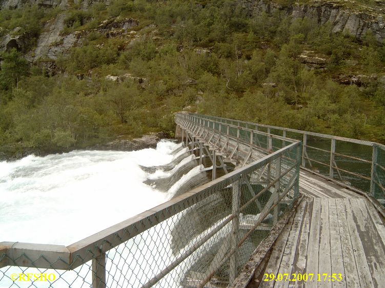 Kjosfossen