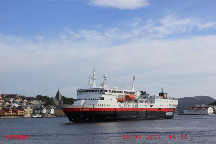 MS VESTERÅLEN läuft Kristiansund an