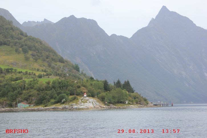 Fähre Sæbo − Lekneset