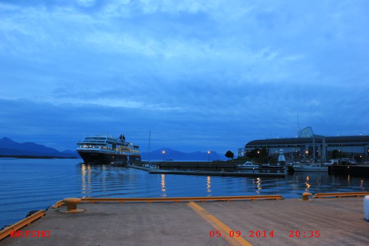 Molde, Hurtigrute MS MIDNATSOL