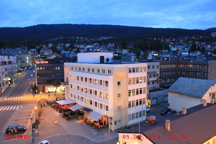 wir verlassen Molde mit der MS MIDNATSOL