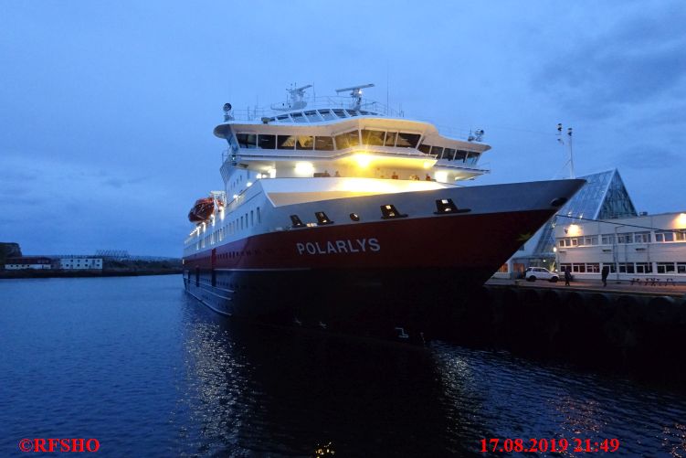 Svolvær, MS POLARLYS (Hurtigrute norddgehend)
