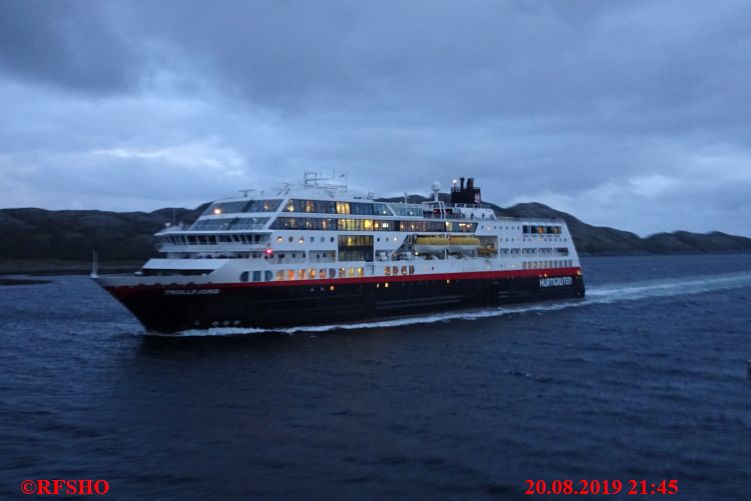 Begegnung MS TROLLFJORD