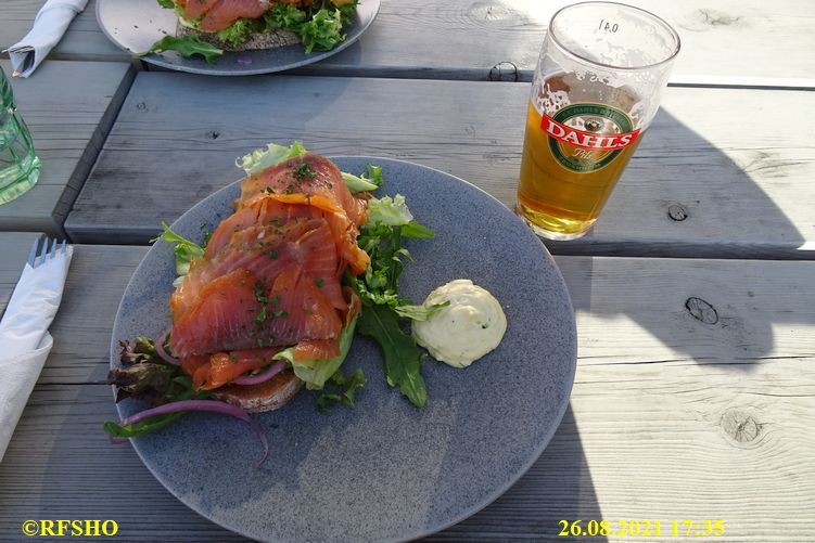 Ladekaia, Abendessen