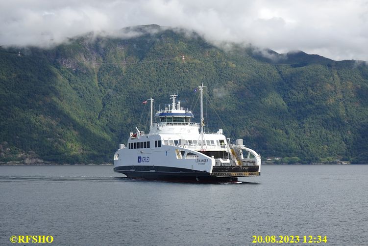 Fähre Vangsnes − Dragsvik