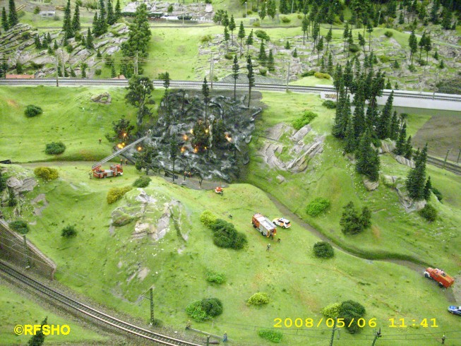 Böschungsbrand an der Bahntrasse