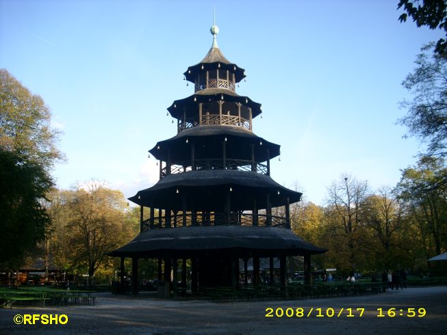 Chinesischer Turm im Englischen Garten