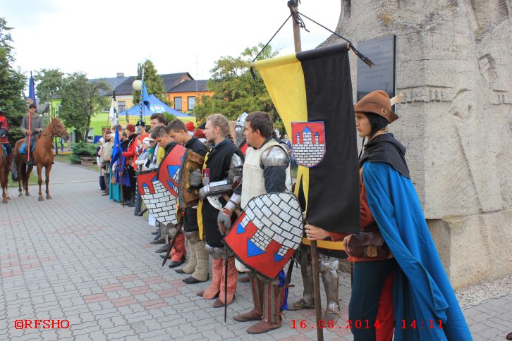 Ritterspiele auf dem Marktplatz in Radziejow