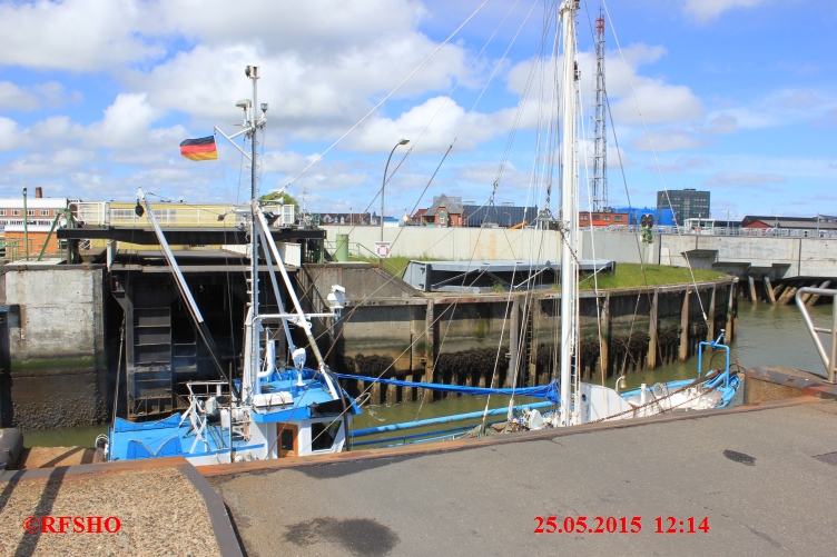 Seeschleuse zum Fischereihafen