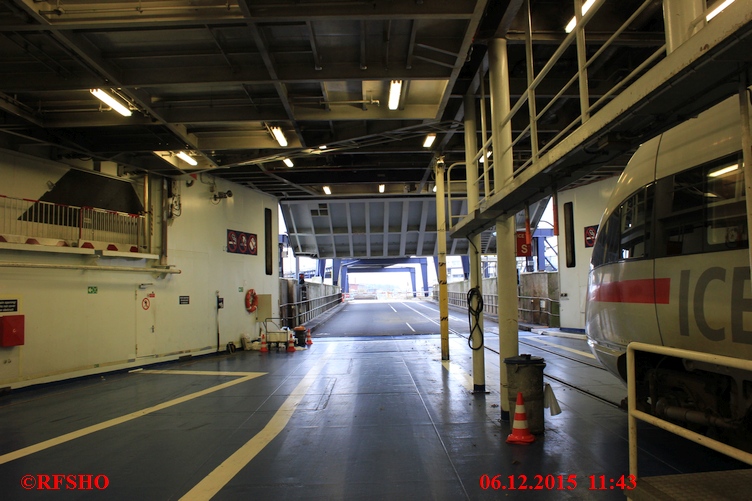 ICE 36 auf der Fähre  Rødby − Puttgarden