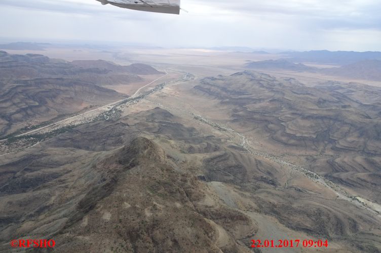 Flug zum Sossusvlei