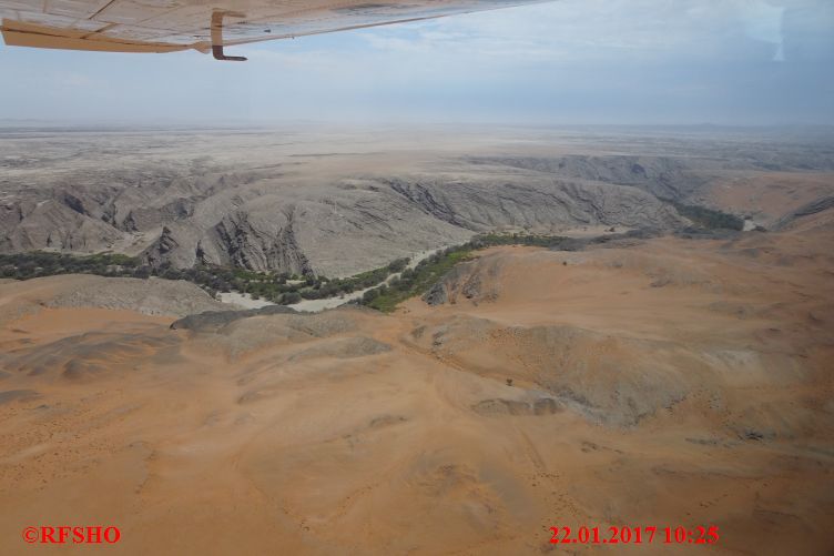 Flug zum Sossusvlei