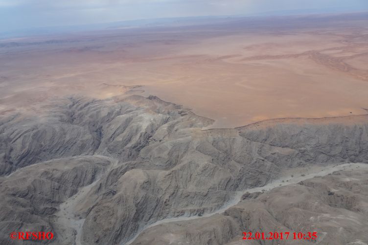 Flug zum Sossusvlei