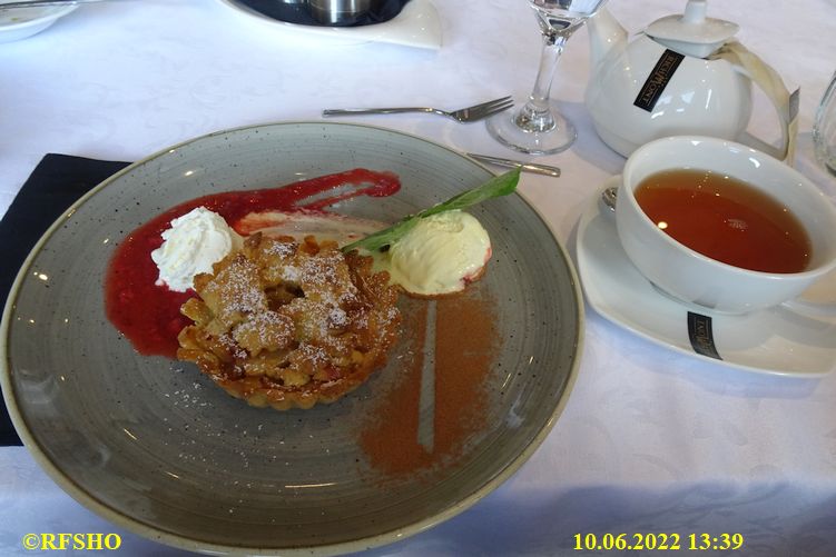 Mittagessen im Restaurant "Gósciniec" in Grodztwo
