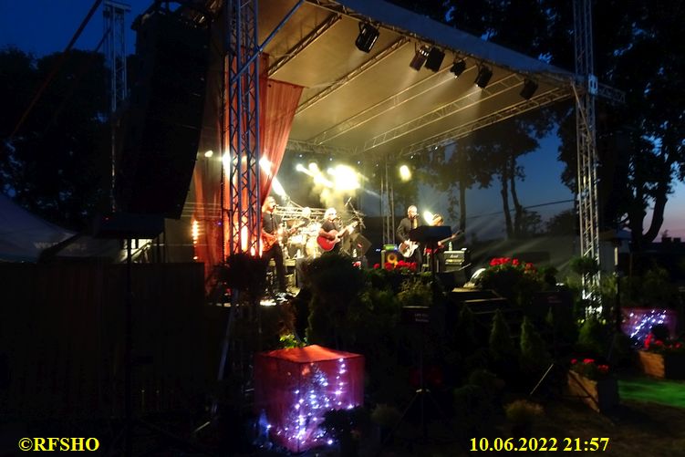 Festliche Gala mit Starauftritten